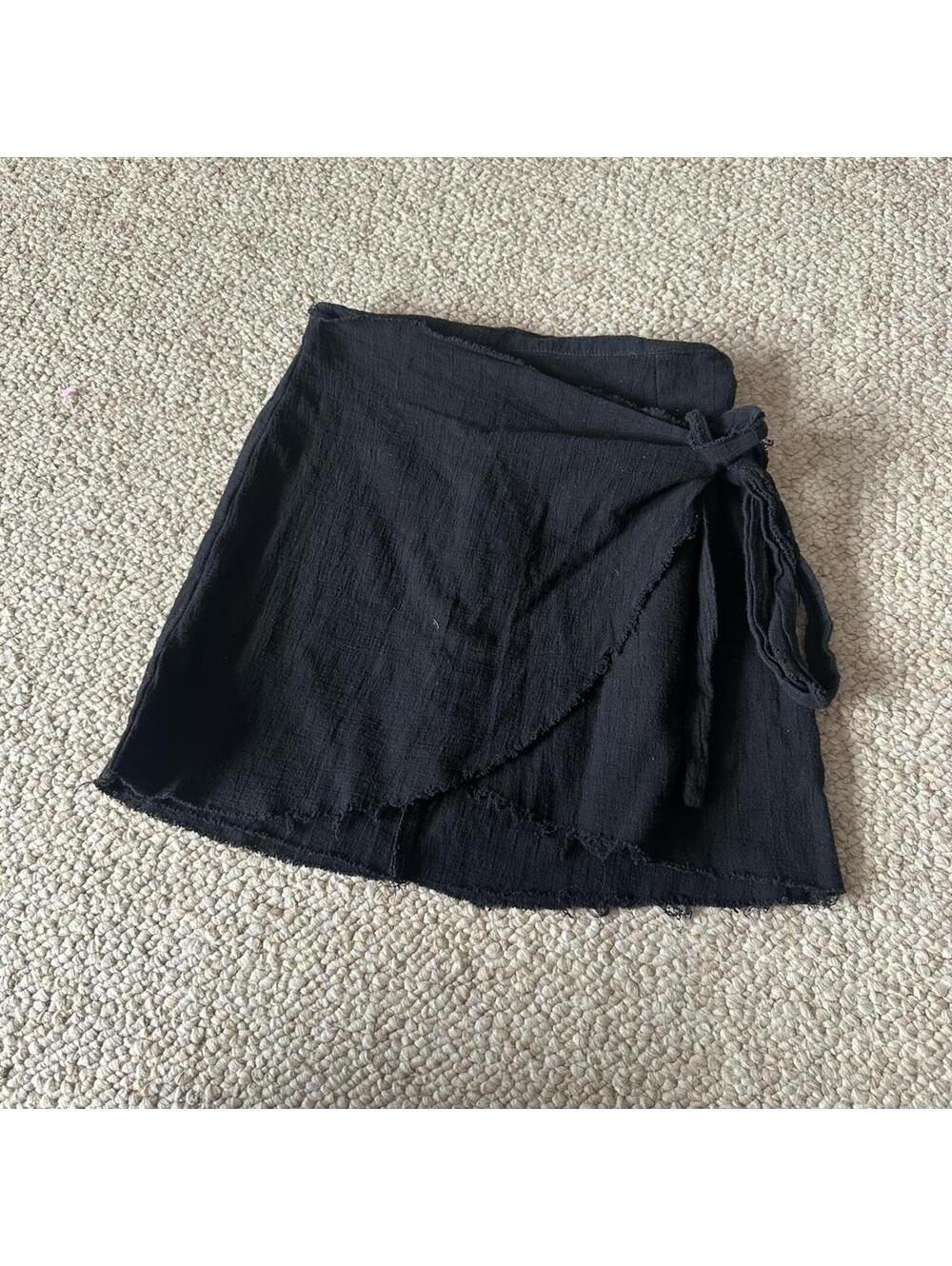 White fox wrap style skirt